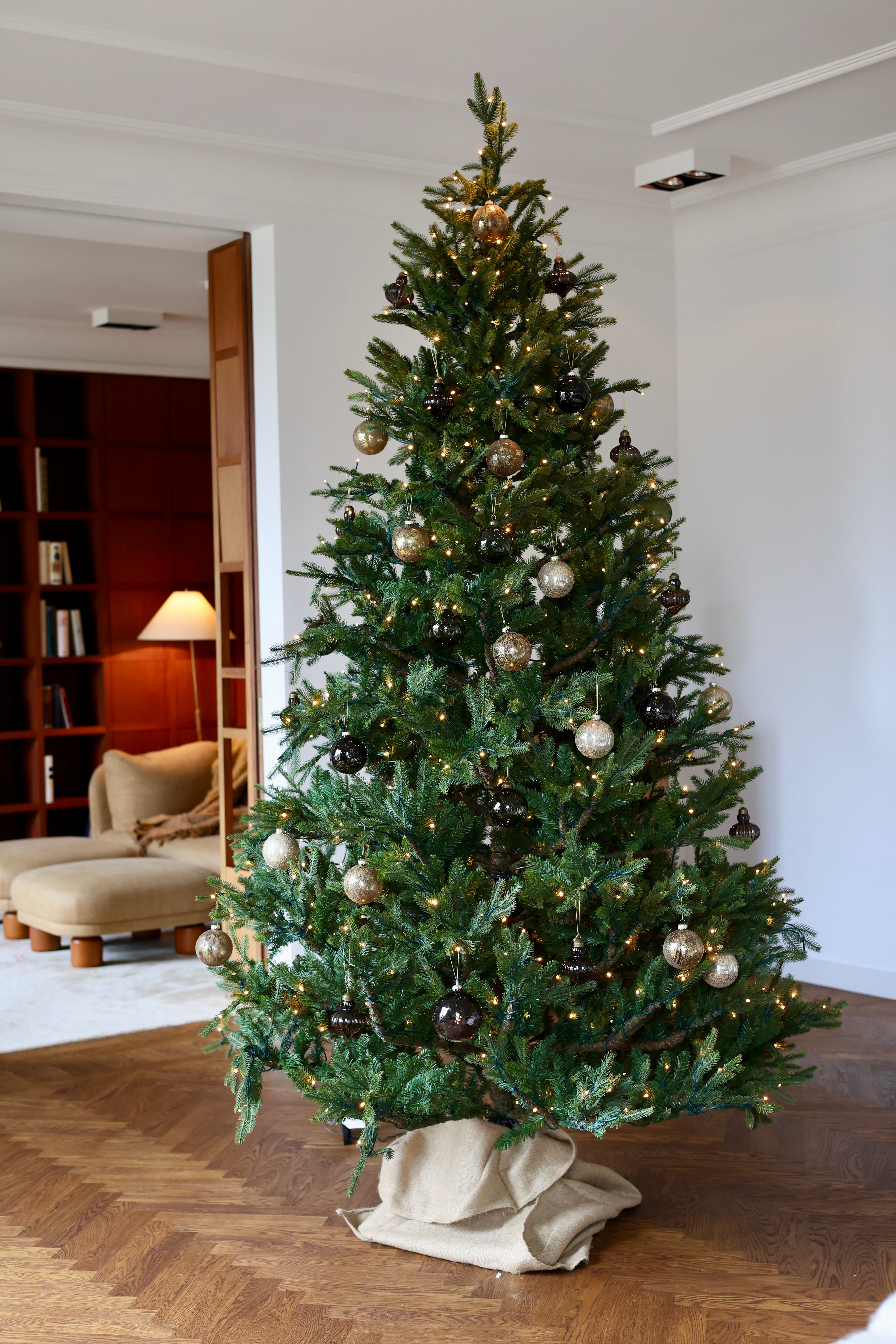 Julgran Frasier LED. Konstgran 155 - 305 cm