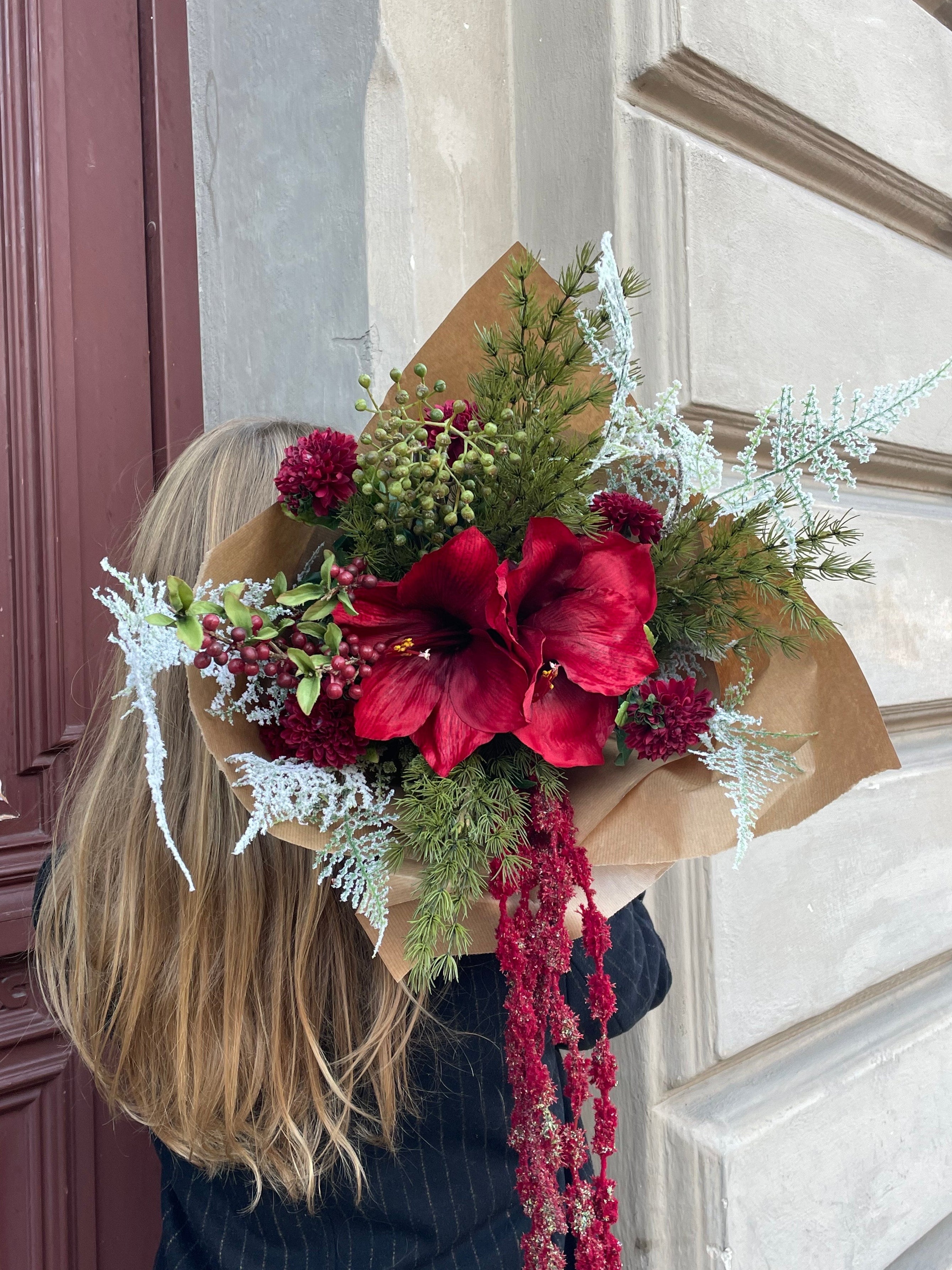 December -  Buketten Röd